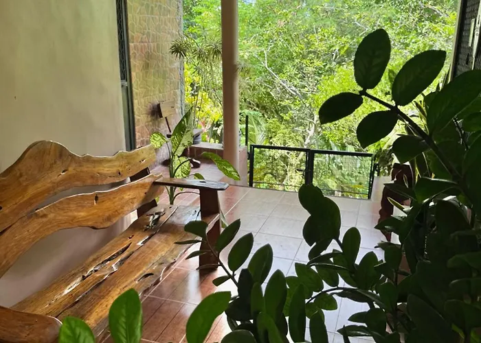 Casa Trinidad Resthouse *